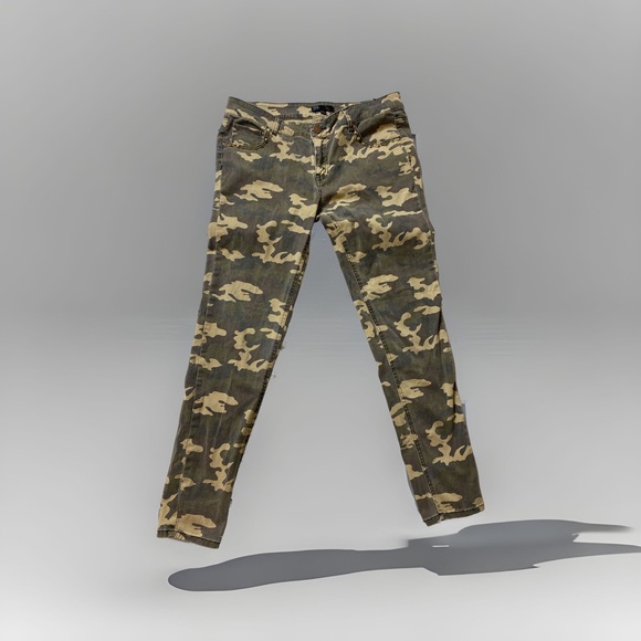 Fire Los Angeles Camouflage Skinny Jeans Camo Pants - Picture 1 of 3